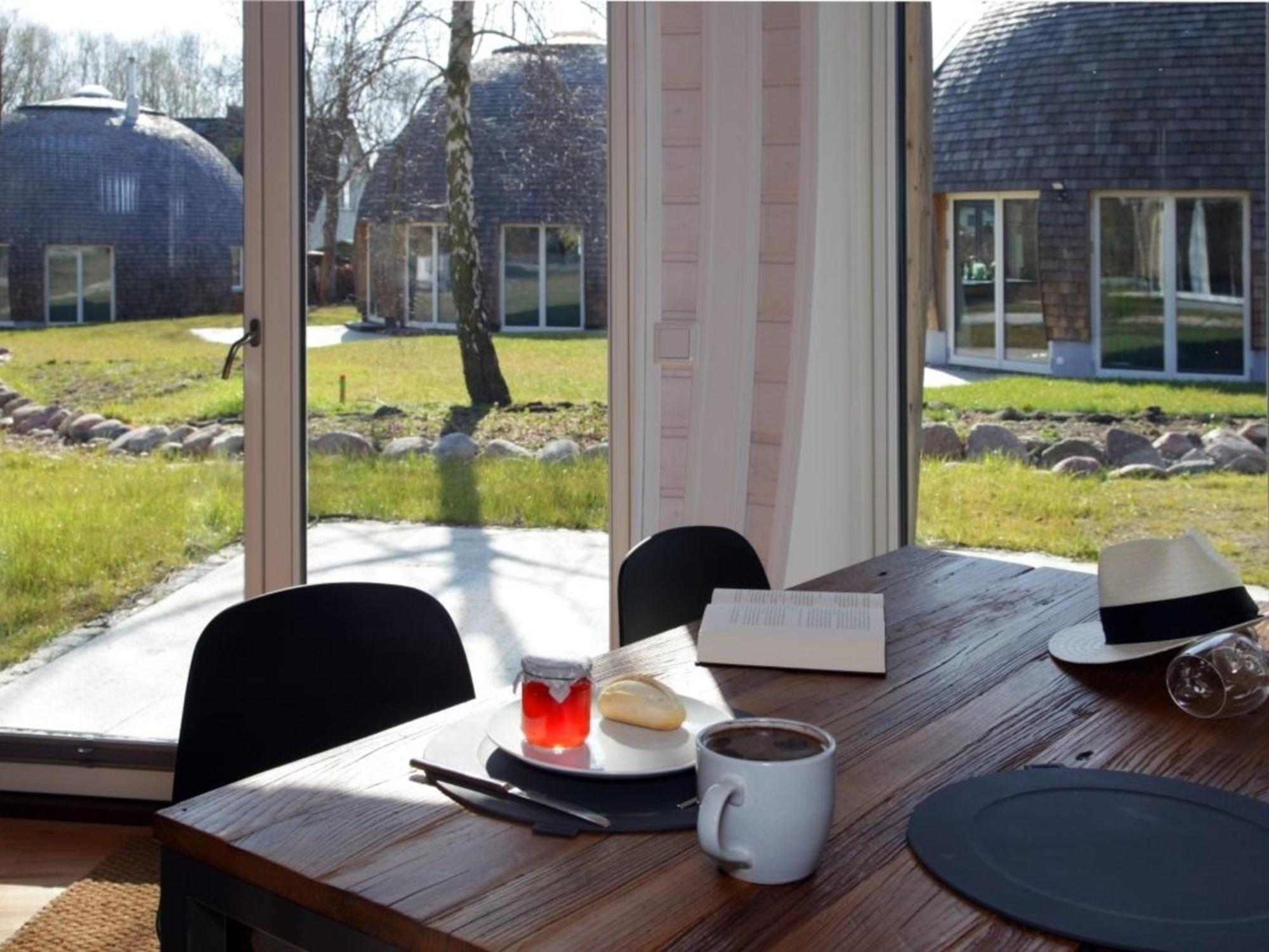 Nordkugel - Kugelhaus Am See Penzlin Extérieur photo